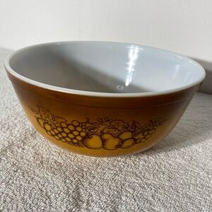 Vintage PYREX Brown Orange Old Orchard Mixing Bowl 403 2.5L